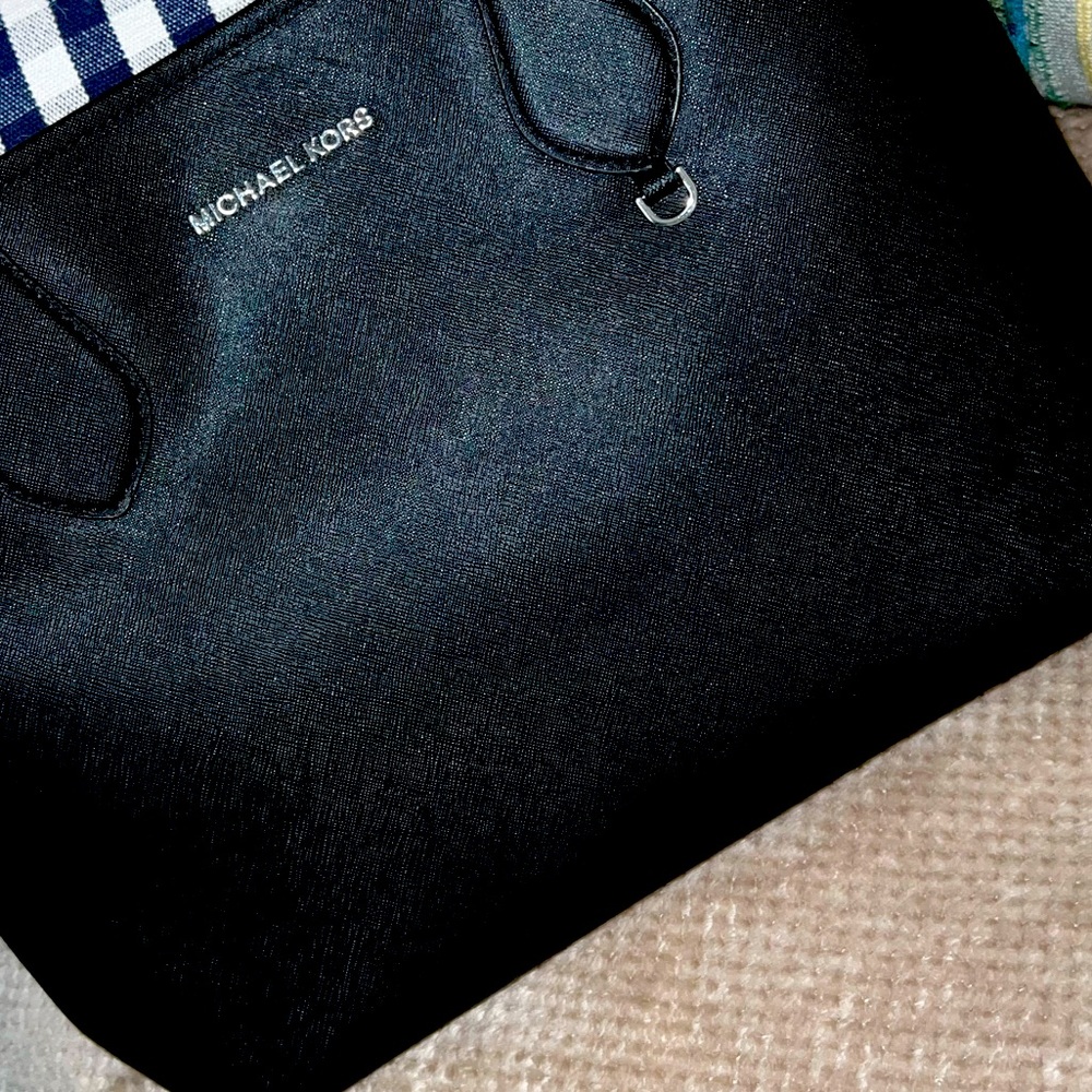 Reversible Michael Kors tote